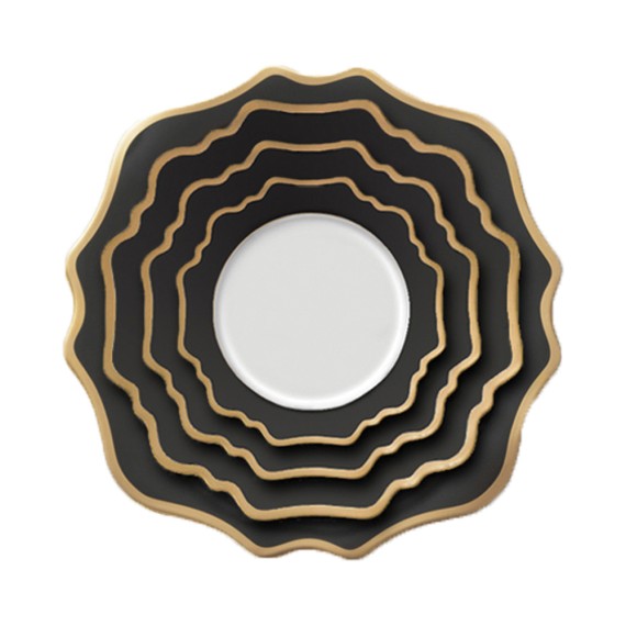 Набор из 4-х чёрных тарелок с золотой каймой "Амелия"